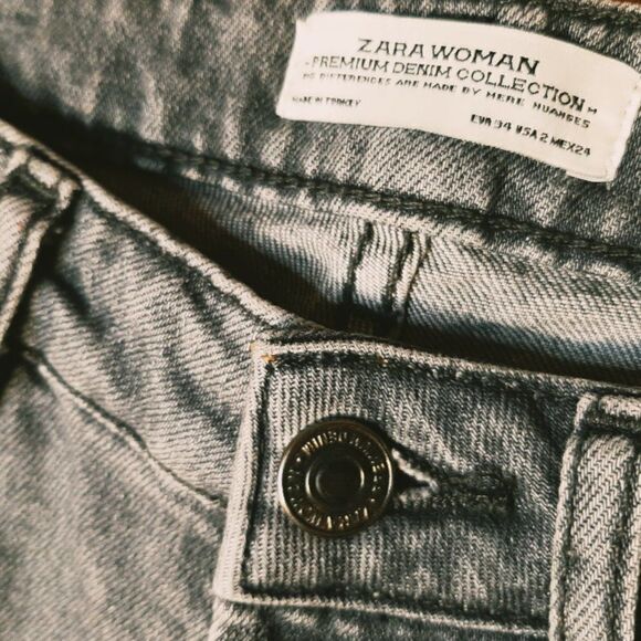 Zara Woman Premium Denim Destroyed Jean - Picture 5 of 6